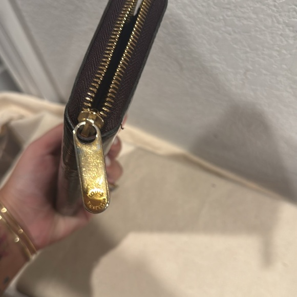 Louis Vuitton Monogram Vernis Wallet - Dark Purple/ Burgundy - Picture 6 of 8